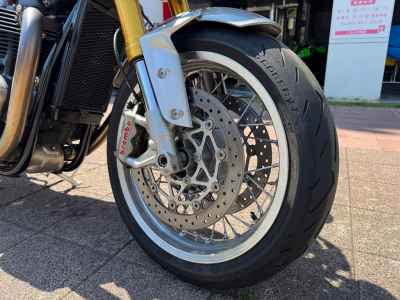Triumph SLUGLINE 1200R 2017