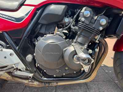 Honda CB400 Super Boldor 2012