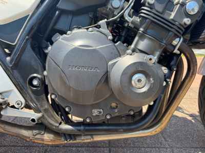 Honda CB400SF 2015