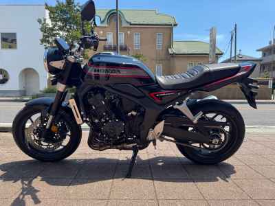 Honda CB1000F 2025