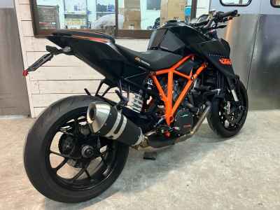 KTM 1290 Super Duke -R 2015