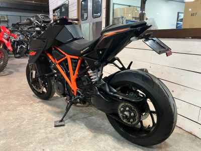 KTM 1290 Super Duke -R 2015