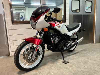 Yamaha RZ250R