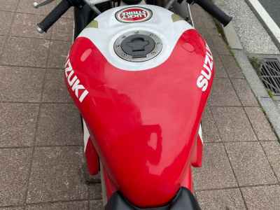 Suzuki RGV250 SP