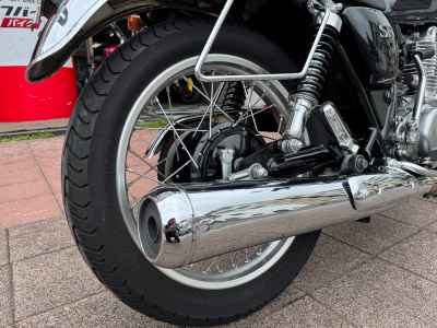 Yamaha SR400 2021