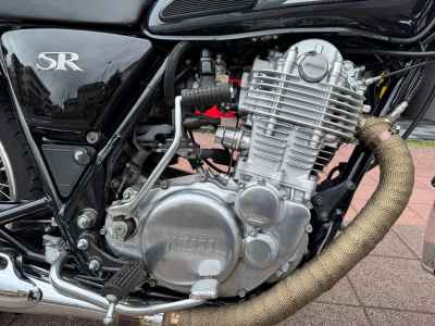 Yamaha SR400 2021