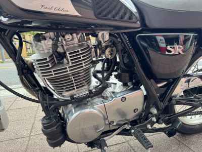 Yamaha SR400 2021