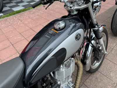 Yamaha SR400 2021