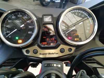 Honda CB400 Super Boldor 2021