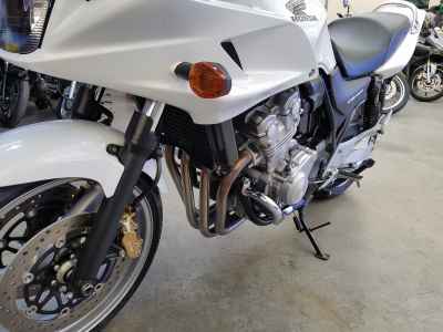 Honda CB400 Super Boldor 2010