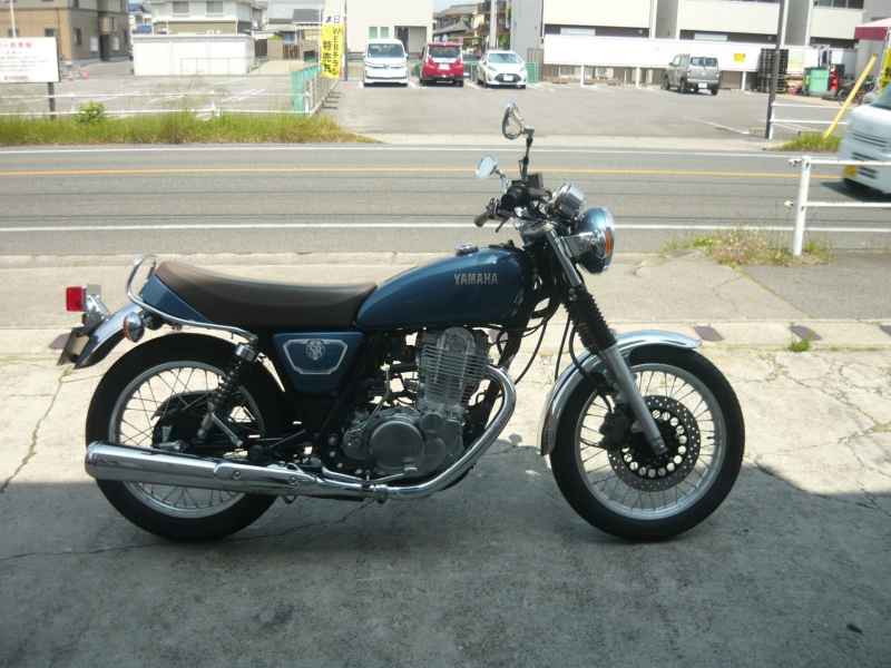Yamaha SR400 2020