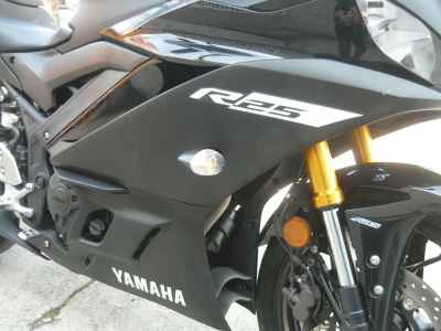 Yamaha YZF-R25 2019