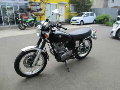 Yamaha SR400 2019