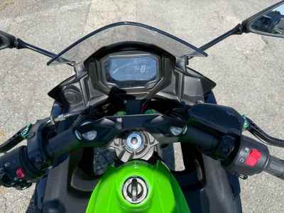 Kawasaki Ninja 650 KRT Edition 2022