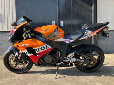 Honda CBR1000RR 2006