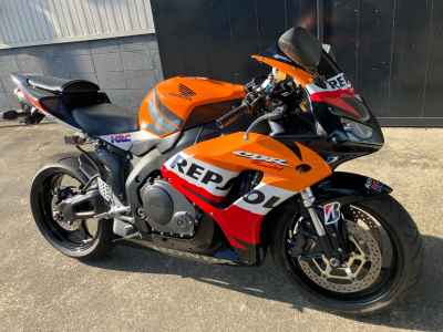 Honda CBR1000RR 2006