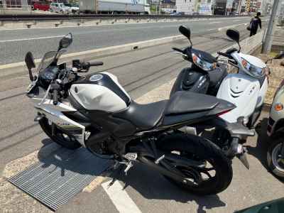 Yamaha YZF-R25 2017