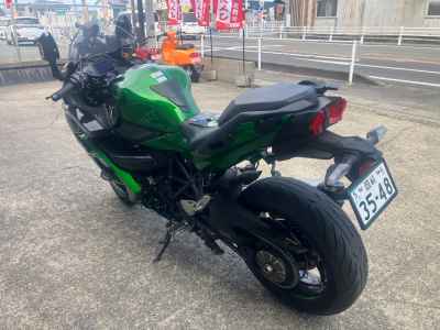 Kawasaki Ninja H2 SX 2018