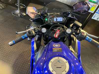 Yamaha YZF-R25 2016