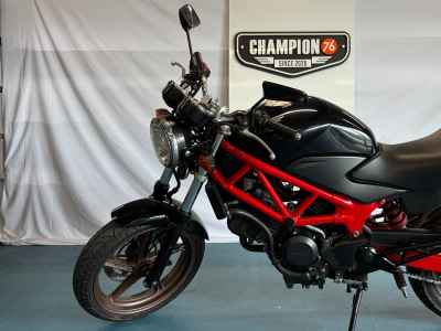 Honda VTR250 2013