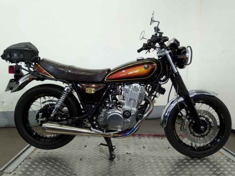 Yamaha SR400 2019
