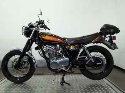 Yamaha SR400 2019