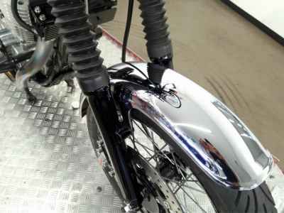 Yamaha SR400 2019