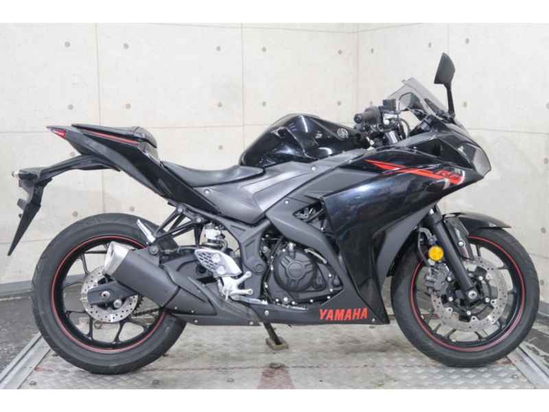 Yamaha YZF-R25 2015