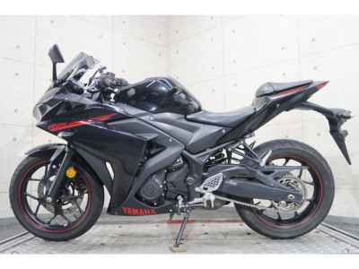 Yamaha YZF-R25 2015