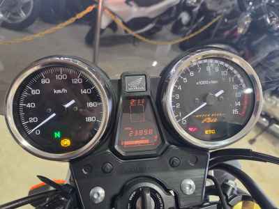 Honda CB400SF 2017