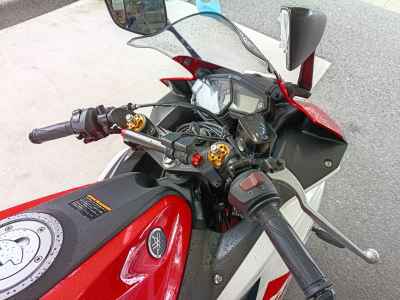 Yamaha YZF-R25 2015