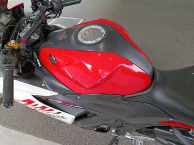 Yamaha YZF-R25 2015