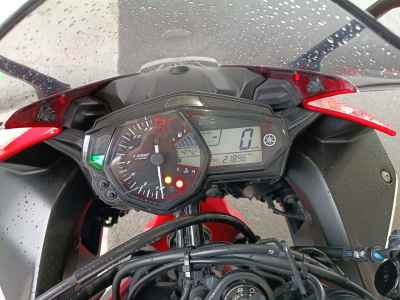 Yamaha YZF-R25 2015