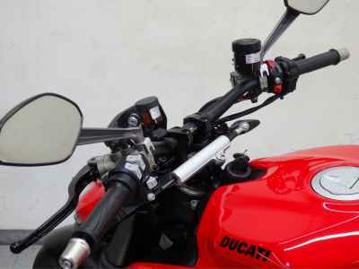 Ducati Streetfighter V2 2023