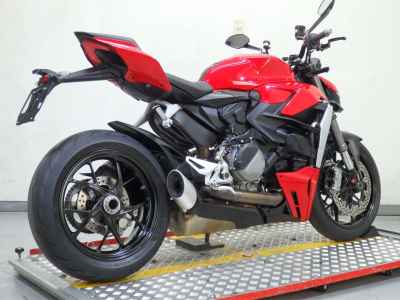 Ducati Streetfighter V2 2023