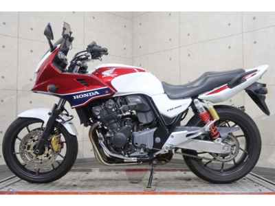 Honda CB400 Super Boldor 2015
