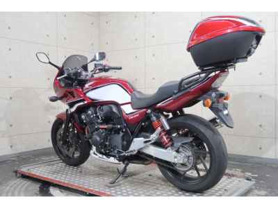 Honda CB400 Super Boldor 2021