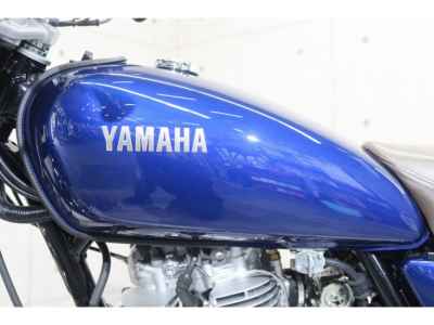 Yamaha SR400 2021
