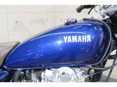 Yamaha SR400 2021