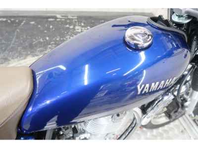 Yamaha SR400 2021