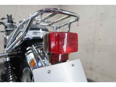 Yamaha SR400 2022