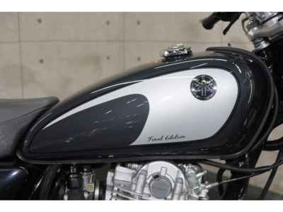 Yamaha SR400 2022