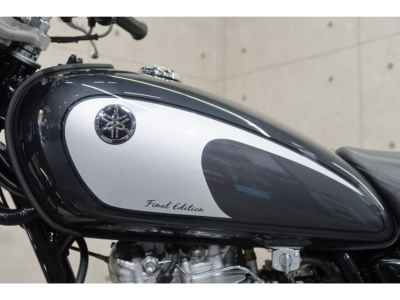 Yamaha SR400 2022