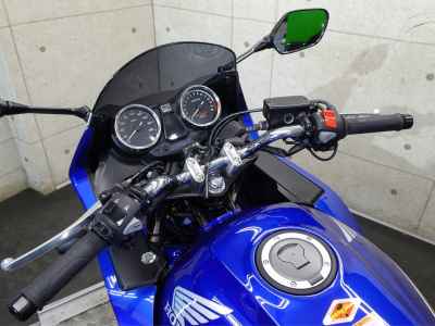 Honda CB400 Super Boldor 2024