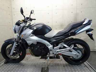 Suzuki GSR400 2007