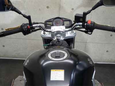 Suzuki GSR400 2007