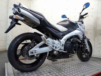 Suzuki GSR400 2007
