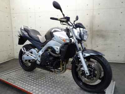Suzuki GSR400 2007