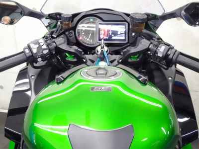 Kawasaki Ninja H2 SX 2018