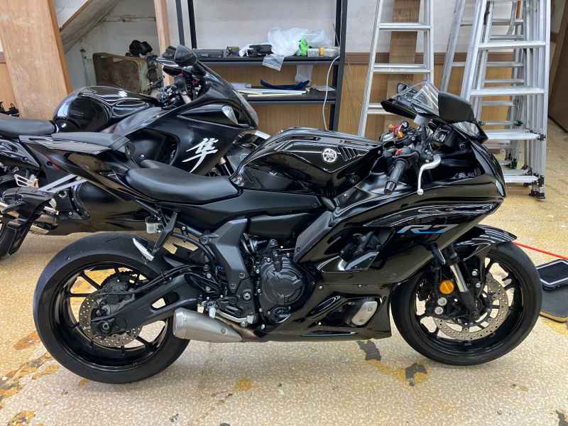 Yamaha YZF-R7 2023